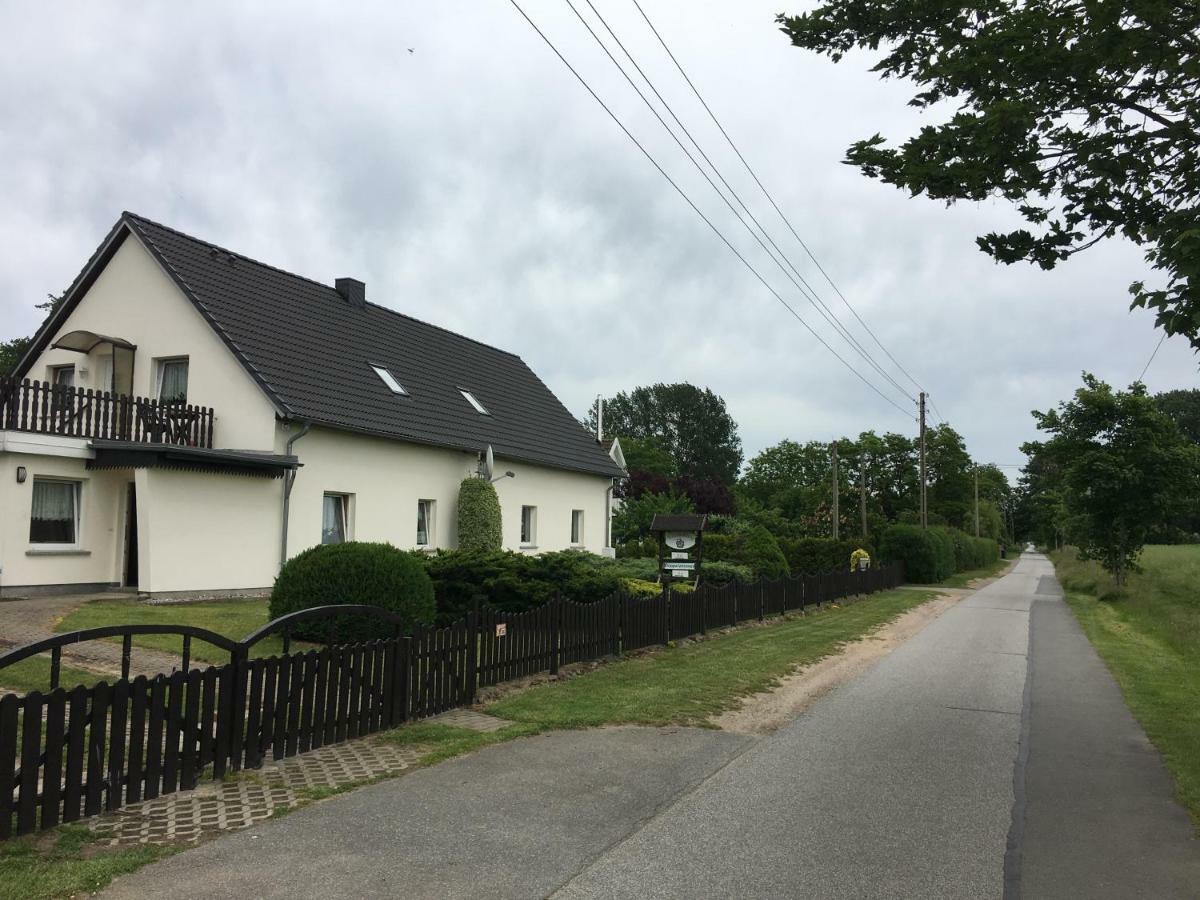 Das Kustenhaus 巴斯托夫 外观 照片